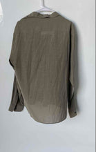 Load image into Gallery viewer, Hugo Boss Mens Green Long Sleeve Spread Collar Polo Shirt Size 41
