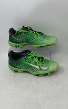 Load image into Gallery viewer, Nike Kids Vapor Shark 3 Green Lace-Up Sneakers Football Cleats Size 5.5Y
