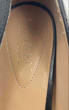 Load image into Gallery viewer, Authentic Lauren Ralph Lauren Womens Lanette Black Pump Heels Size 6B Damaged

