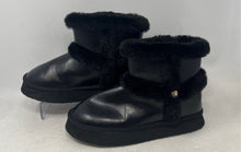 Load image into Gallery viewer, Juicy Couture Womens Black Leather Fur-Trim Round Toe Pull-On Snow Boots Size 8
