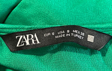 Load image into Gallery viewer, Zara Womens Green Sleeveless Cowl Neck Cropped Camisole Tank Top Size Small
