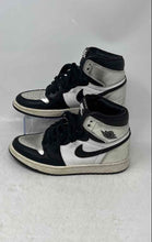 Load image into Gallery viewer, Nike Womens Air Jordan 1 Retro High OG Multicolor Leather Sneaker Shoes Size 6
