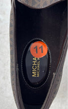 Load image into Gallery viewer, Michael Kors Mens Brown Signature Print Round Toe Slip-On Sneaker Shoes Size 11
