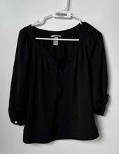Load image into Gallery viewer, H&amp;M Womens Black Roll Tab Sleeve Split Neck Pullover Tunic Top Size 4
