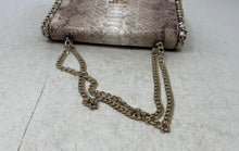 Load image into Gallery viewer, Guess Womens Multicolor Animal Print Inner Pockets Shoulder Crossbody Purse

