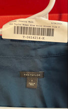 Load image into Gallery viewer, Ann Taylor Womens Blue Chain Print Long Sleeve Collared Camp Shirt Blouse Size S
