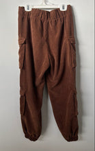 Load image into Gallery viewer, Forever 21 Womens Brown Corduroy Elastic Waist Pull-On Cargo Pants Size Small
