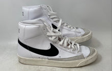 Load image into Gallery viewer, Nike Mens Blazer Mid 77 Vintage BQ6806-100 White Black Sneaker Shoes Size 10
