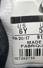 Load image into Gallery viewer, Nike Boys Dualtone Racer 917648-009 Black White Silver Sneakers Shoes Size 6Y
