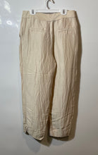 Load image into Gallery viewer, Massimo Dutti Womens Beige Pleated Front Slash Pocket Cropped Pants Size 6
