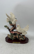 Load image into Gallery viewer, Huda Italy Porcelain Two White Doves With Pink Flowers Decorative Figurine
