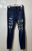 Load image into Gallery viewer, American Eagle Outfitters Womens Blue Distressed Denim Skinny Leg Jeans Size 6
