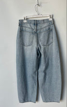 Load image into Gallery viewer, Universal Thread Womens Blue High Rise Easy Barrel Wide-Leg Jeans Size 2 W/ Tag
