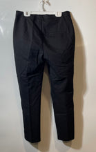 Load image into Gallery viewer, H&amp;M Womens Black Flat Front Slash Pockets Straight Leg Dress Pants Size 4
