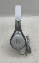 Load image into Gallery viewer, Beats By Dre White Noise-Cancelling Wired Over The Ear Headphones Not Tested
