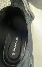 Load image into Gallery viewer, Bruno Marc Mens Black Leather Almond Toe Pull-On Ankle Chelsea Boots Size 13
