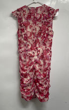 Load image into Gallery viewer, Express Womens Pink Floral Back Zip Short Sleeve Ruched Sheath Dress Size XS
