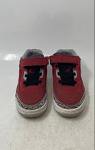 Load image into Gallery viewer, Nike Boys Air Jordan Spizike Low Red Hook &amp; Loop Sneaker Shoes Size 13.5C
