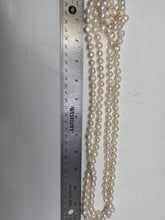 Load image into Gallery viewer, Women's Pearl Strand Fashion Necklace Weight 4.6g (NCL)
