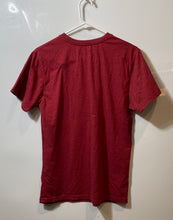 Load image into Gallery viewer, Universal Studios Harry Potter Mens Red Quidditch Team Captain T-Shirt Size S
