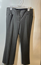 Load image into Gallery viewer, Express Womens Gray Pockets Flat Front Editor Wide Leg Dress Pants Size 8R
