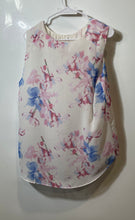 Load image into Gallery viewer, Vince Camuto Womens Multicolor Floral Sleeveless Round Neck Blouse Top Size L
