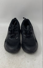 Load image into Gallery viewer, Nike Kids Cosmic Runner HM4402-001 Black Lace-Up Sneaker Shoes Size 4.5Y
