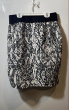 Load image into Gallery viewer, Style &amp; Co. Womens Black White Printed Stretch Straight &amp; Pencil Skirt Size M
