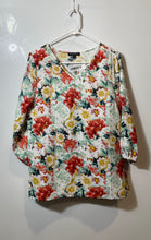 Load image into Gallery viewer, Mario Serrani Womens White Floral Print 3/4 Sleeve V-Neck Tunic Blouse Top Sz S

