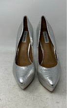 Load image into Gallery viewer, Steve Madden Womens Artist Silver-Tone Slip-On High Platform Heels Size 9.5B
