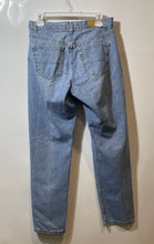 Load image into Gallery viewer, Tommy Hilfiger Womens Blue Cotton Denim Light Wash Pockets Mom Jeans Size 0
