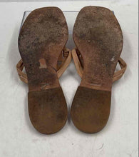 Load image into Gallery viewer, Authentic Tory Burch Womens Miller Beige Thong Sandals Size 10M Damaged
