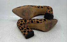 Load image into Gallery viewer, Vince Camuto Womens Talise Brown Leopard Print Calf Hair Pump Heels Size 8.5M
