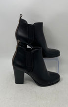 Load image into Gallery viewer, Michael Kors Womens Evaline Black Leather Pull-On Chelsea Boots Size 7.5M
