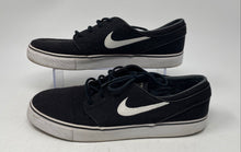 Load image into Gallery viewer, Nike Mens Zoom Stefan Janoski Canvas 615957-028 Black Sneaker Shoes Size 10
