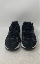 Load image into Gallery viewer, New Balance Mens 2002R M2002RBK Black White Low Top Sneakers Shoes Size 7.5
