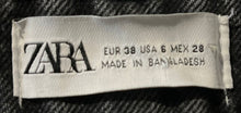 Load image into Gallery viewer, Zara Womens Black Dark Wash Stretch Pockets Denim Straight Leg Jeans Size 6
