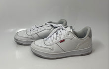 Load image into Gallery viewer, Levi's Womens Drive Lo White Leather Lace-Up Low Top Sneaker Shoes Size 7M
