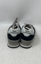 Load image into Gallery viewer, New Balance Unisex 574 WL574EVB Black Classic Sneaker Shoes Size M6.5 W8 B
