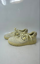 Load image into Gallery viewer, New Balance Mens 550 Yellow White Lace-Up Low Top Running Shoes Size 9.5
