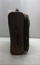 Load image into Gallery viewer, London Fog Unisex Beige Expandable Piccadilly Rolling Wheels Spinner Luggage
