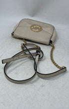 Load image into Gallery viewer, Michael Kors Womens White Leather Inner Pocket Medium Crossbody Handbag
