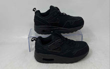 Load image into Gallery viewer, Nike Boys Air Max 1 EasyOn DZ3308-001 Black Hook &amp; Loop Sneakers Shoes Size 11C
