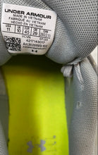 Load image into Gallery viewer, Under Armour Mens Yard TF 3025593-102 Gray Lace-Up Baseball Shoes Size 11
