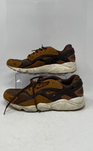 Load image into Gallery viewer, Nike Mens Air Huarache Runner DZ3306-201 Brown Sneakers Shoes Size 10.5

