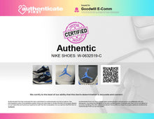 Load image into Gallery viewer, Authentic Nike Mens Black Blue Gray Sneaker Shoes Size 8.5 Damaged Exterior
