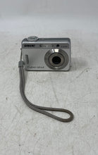 Load image into Gallery viewer, Sony Cyber-shot DSC-S500 Silver 6.0 MP 3x Optical Zoom Digital Camera Not Tested
