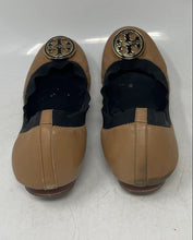 Load image into Gallery viewer, Authentic Tory Burch Womens Caroline Brown Ballet Flats Size 9M Damaged
