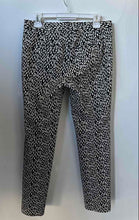Load image into Gallery viewer, Banana Republic Womens Black And White Printed Skinny Leg Ankle Pants Size 2

