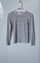 Load image into Gallery viewer, J.Crew Womens White Blue Striped Long Sleeve Crew Neck Everyday T-Shirt Size XXS
